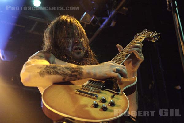 HIGH ON FIRE - 2007-12-05 - PARIS - La Locomotive - 